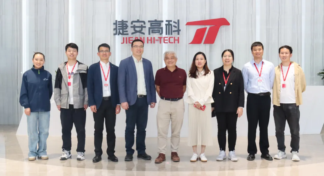 世赛飞机维修赛项项目经理考察Ebpay，实地验证飞机维修竞赛设备